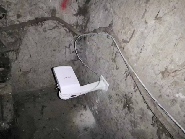 如何安裝電梯網(wǎng)橋呢？